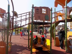 Η καλύτερη στάση αναψυχής για γονείς και παιδιά, η παιδική χαρά στο Πάρκο Πόλης!