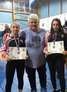 Τέσσερα ελληνόπουλα, τα δύο από τον Δήμο Φυλής, στη διεκδίκηση μεταλλίων στο Διεθνές Τουρνουά Πάλης της Ρουμανίας!