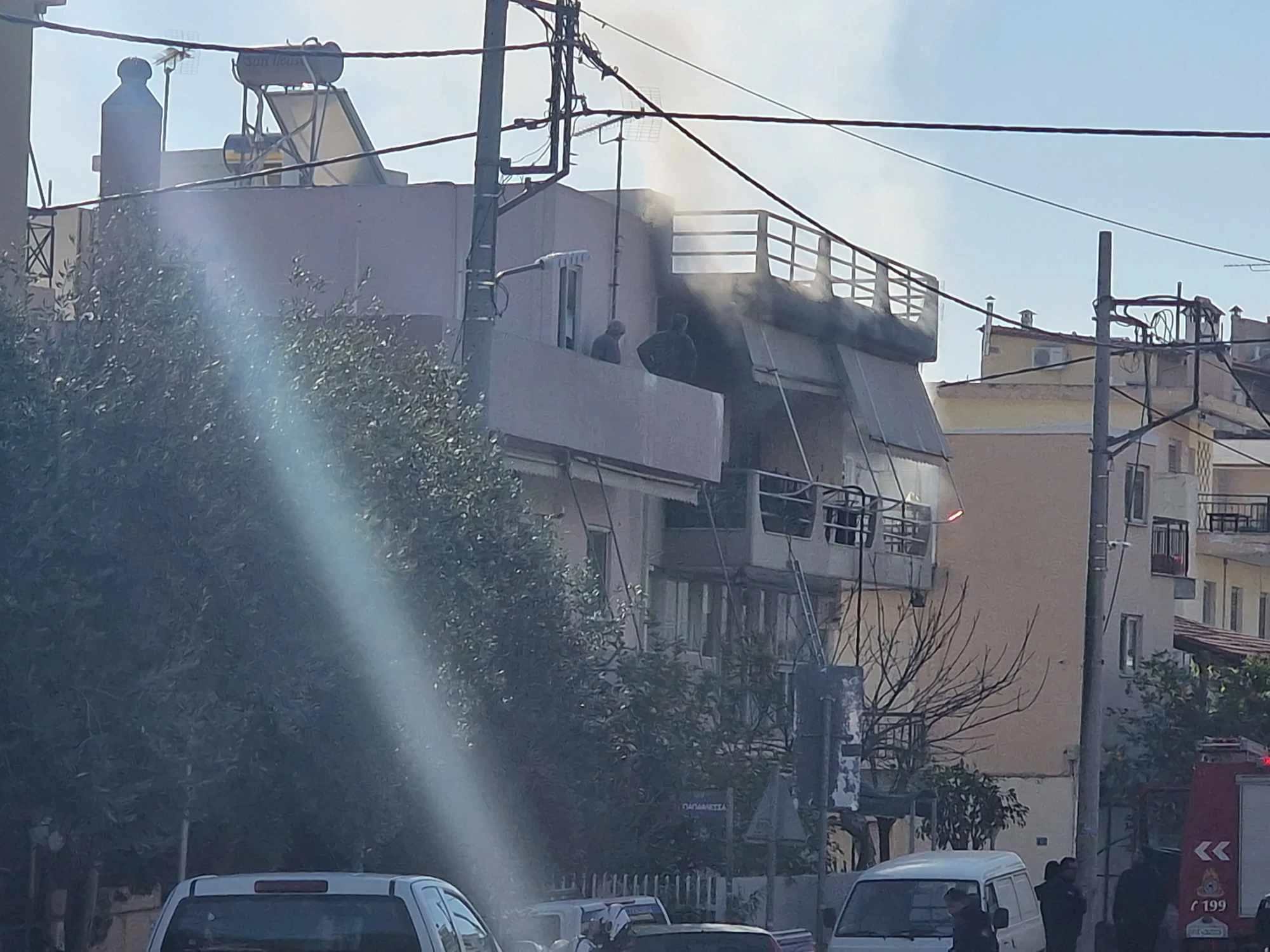 Κινδύνευσε ηλικιωμένος στο Ζεφύρι όταν τυλίχθηκε στις φλόγες το σπίτι του από σόμπα υγραερίου