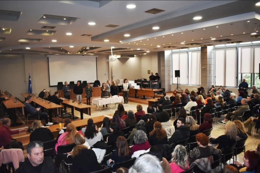 Θερμές ευχές Δημάρχου Χρήστου Παππού στην Πρωτοχρονιάτικη πίτα του Σωματείου Εργαζομένων Φυλής